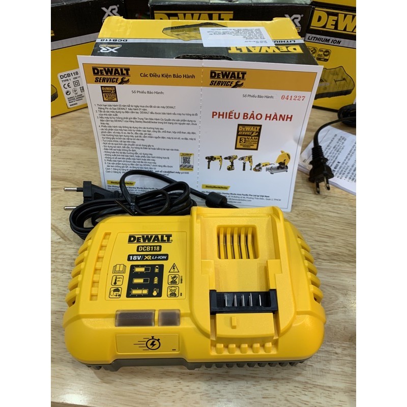 Bộ sạc pin 10.8-18V Dewalt DCB107-B1