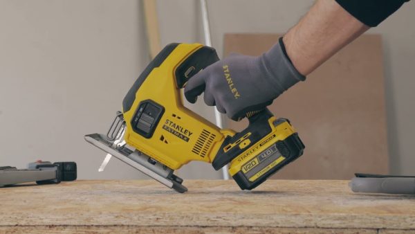 Máy cưa cầm tay Stanley SCJ600D2